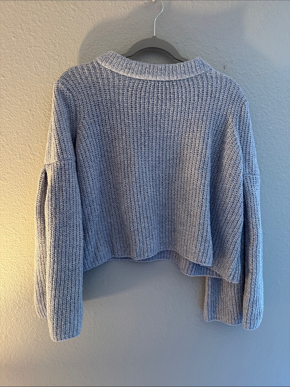 Cropped Chunky Knit Sweater - Light Blue/Purple